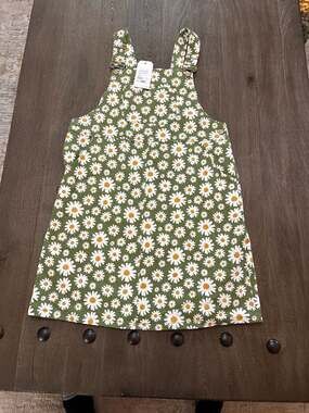 SM Wardrobe Green Daisy Print Overall Skirt Dress